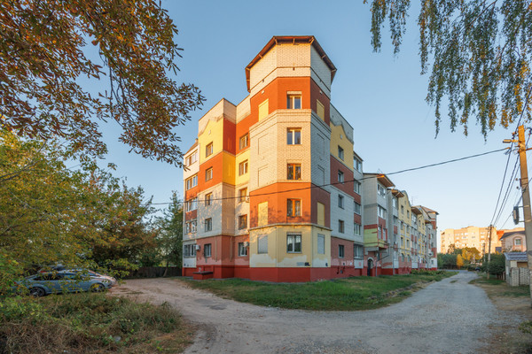 Купить 3-комнатную квартиру